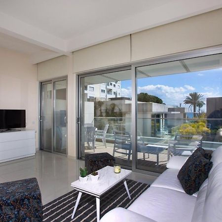 Opera Exclusive Apts By Trulycyprus Limassol Luaran gambar