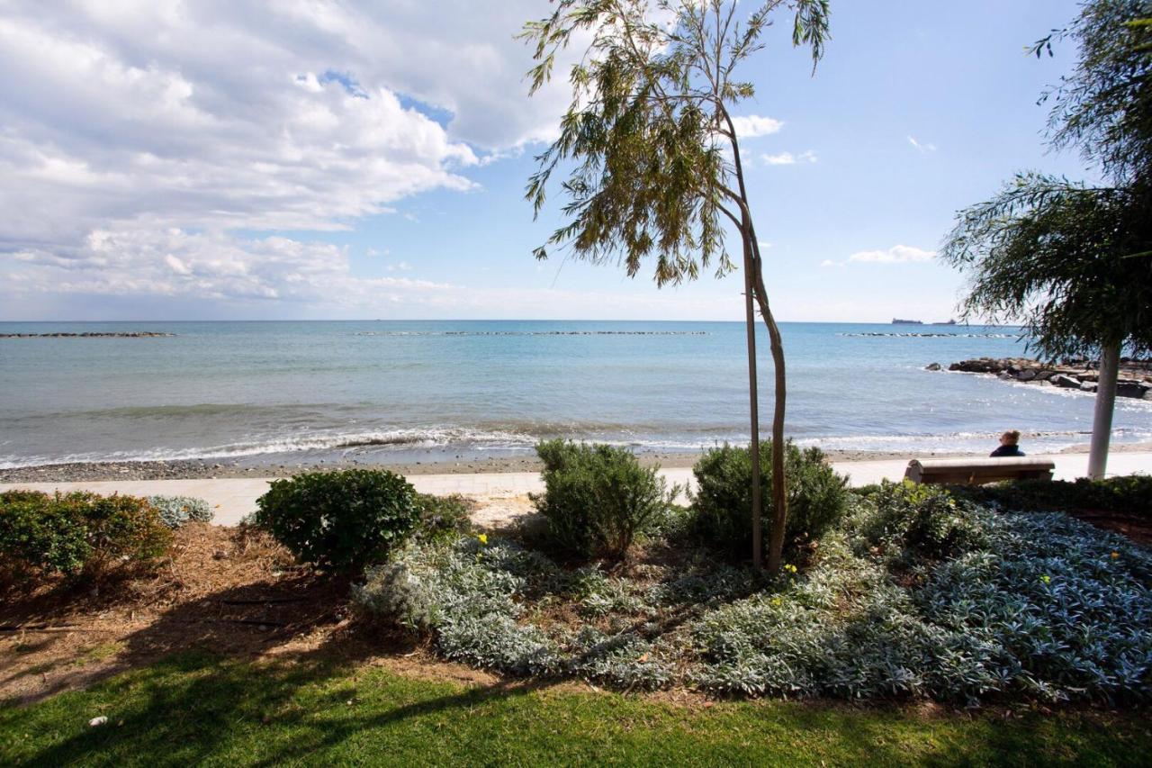 Opera Exclusive Apts By Trulycyprus Limassol Luaran gambar